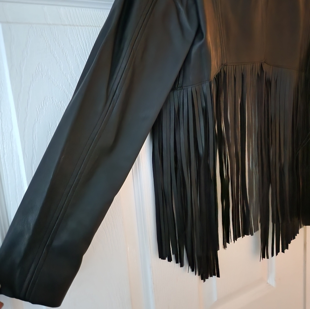 Black faux leather fringed jacket size medium. - Picture 6 of 6